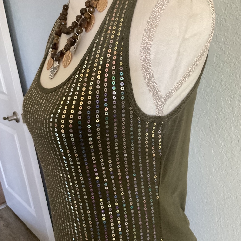 Sparkling Tank Top - Picture 5 of 5